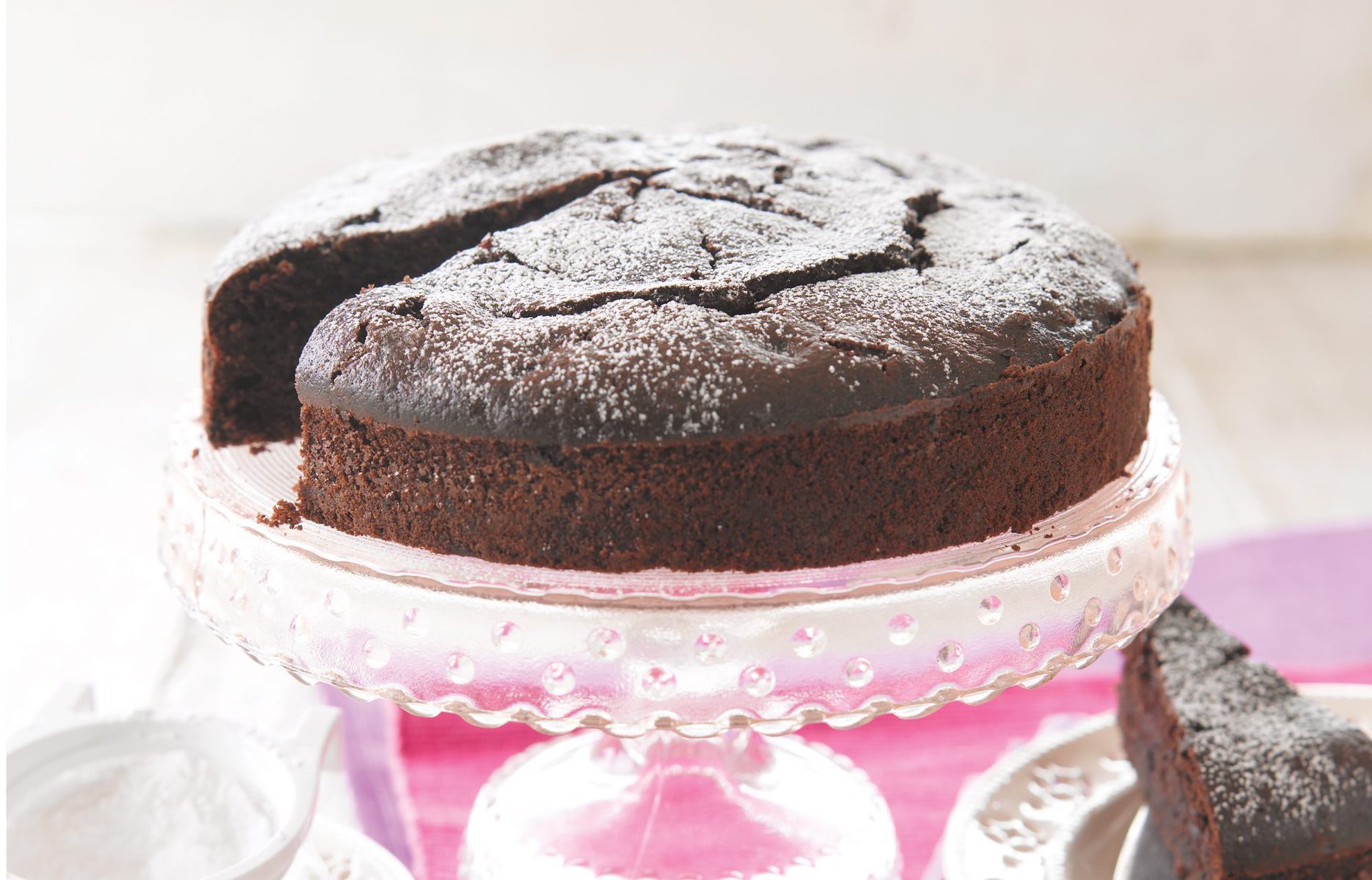 Beetroot chocolate blitz cake