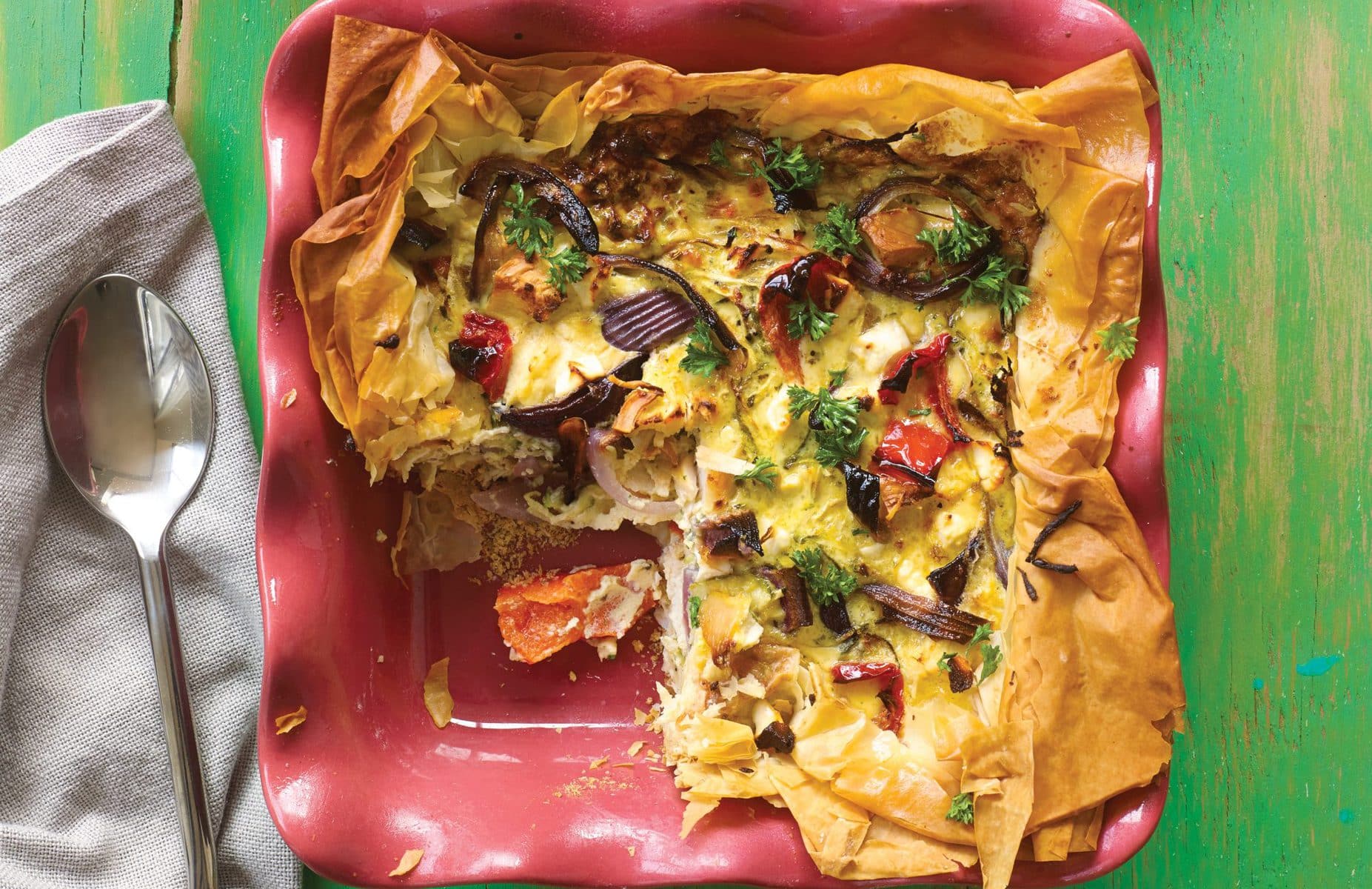 Chicken and vegetable quiche tart