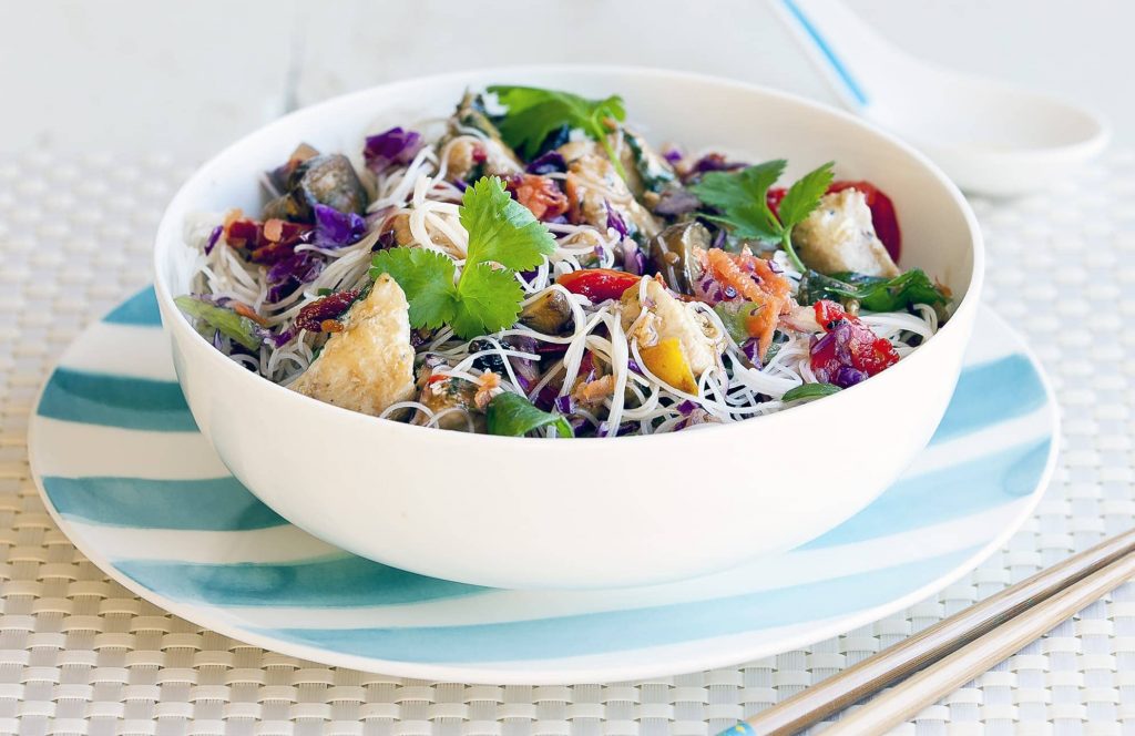 Chicken stir-fry with noodles