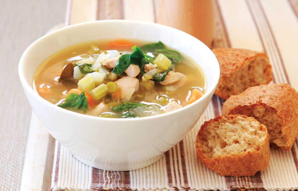 Chicken, vegetable and spinach broth Chicken, vegetable and spinach broth