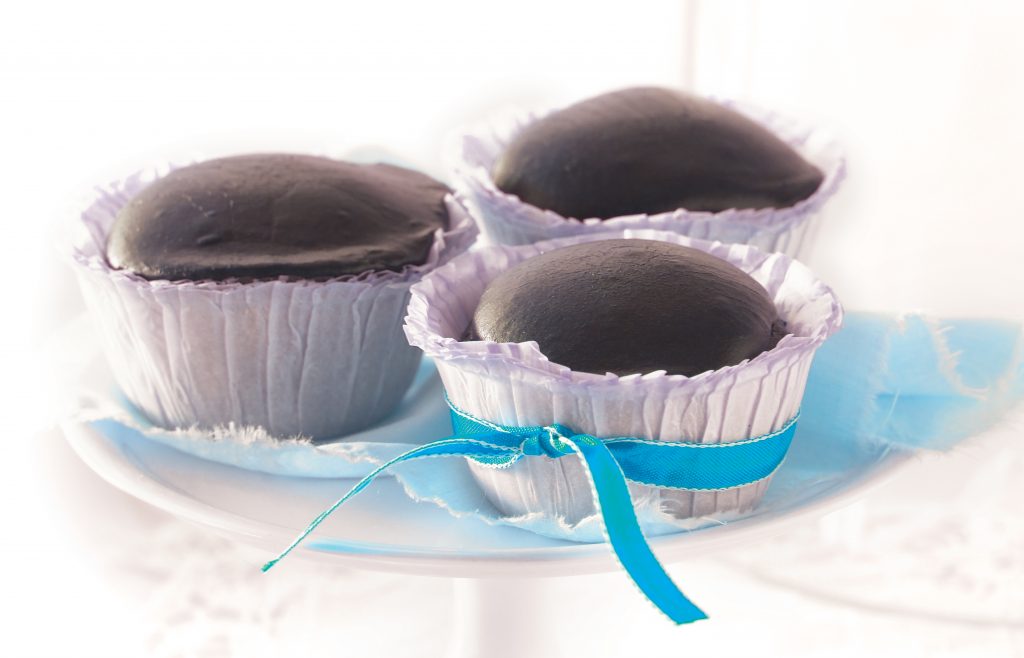Chocolate Easter egg cupcakes Chocolate Easter egg cupcakes