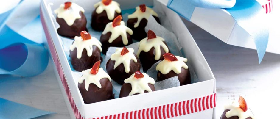 Chocolate Christmas pudding truffles