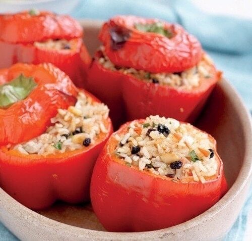Feta and rice-stuffed capsicums