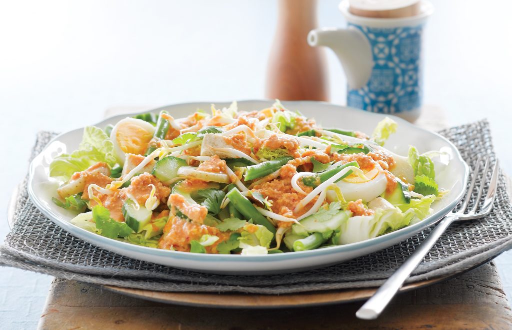 Gado gado salad (vegetables with peanut sauce) Gado gado salad (vegetables with peanut sauce)