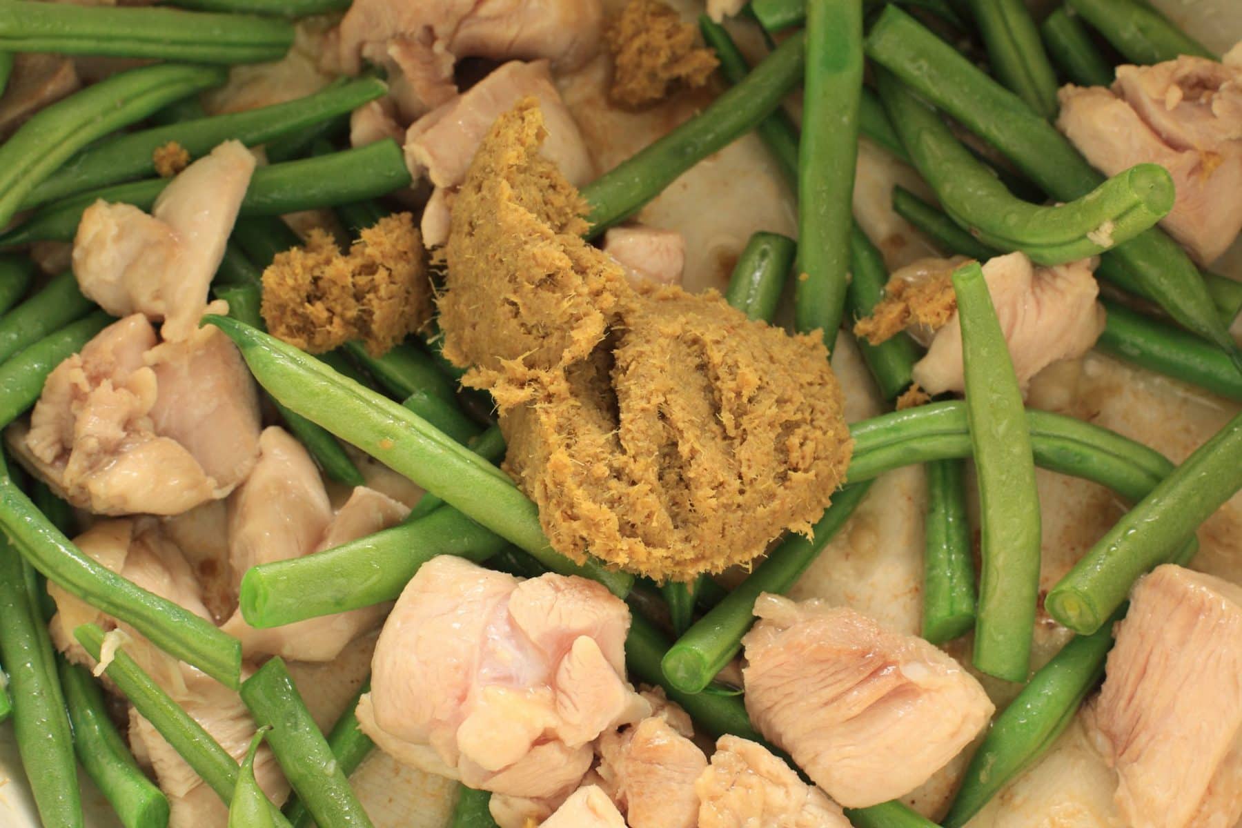 Green curry paste