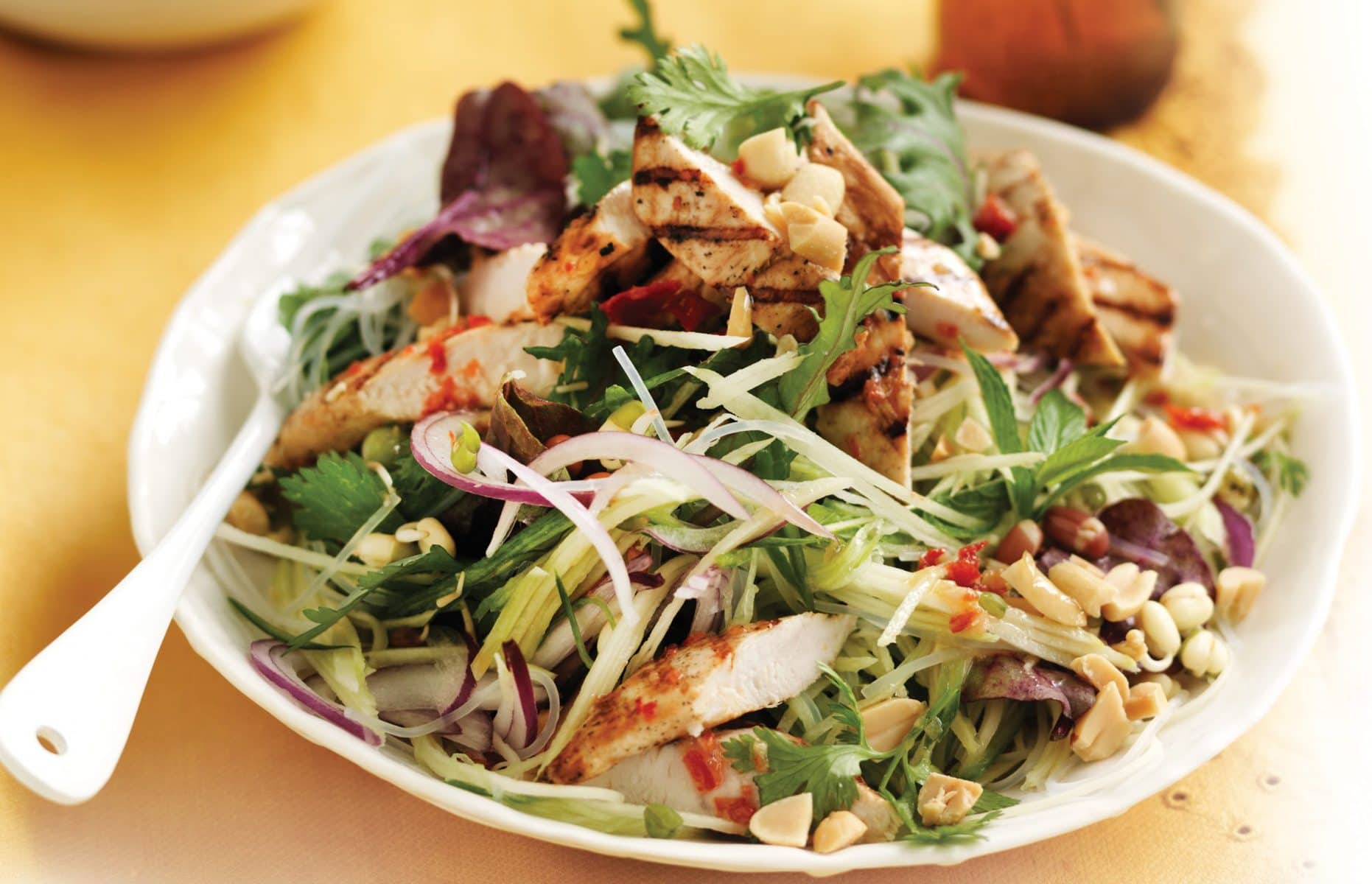Grilled chilli chicken with green mango salad