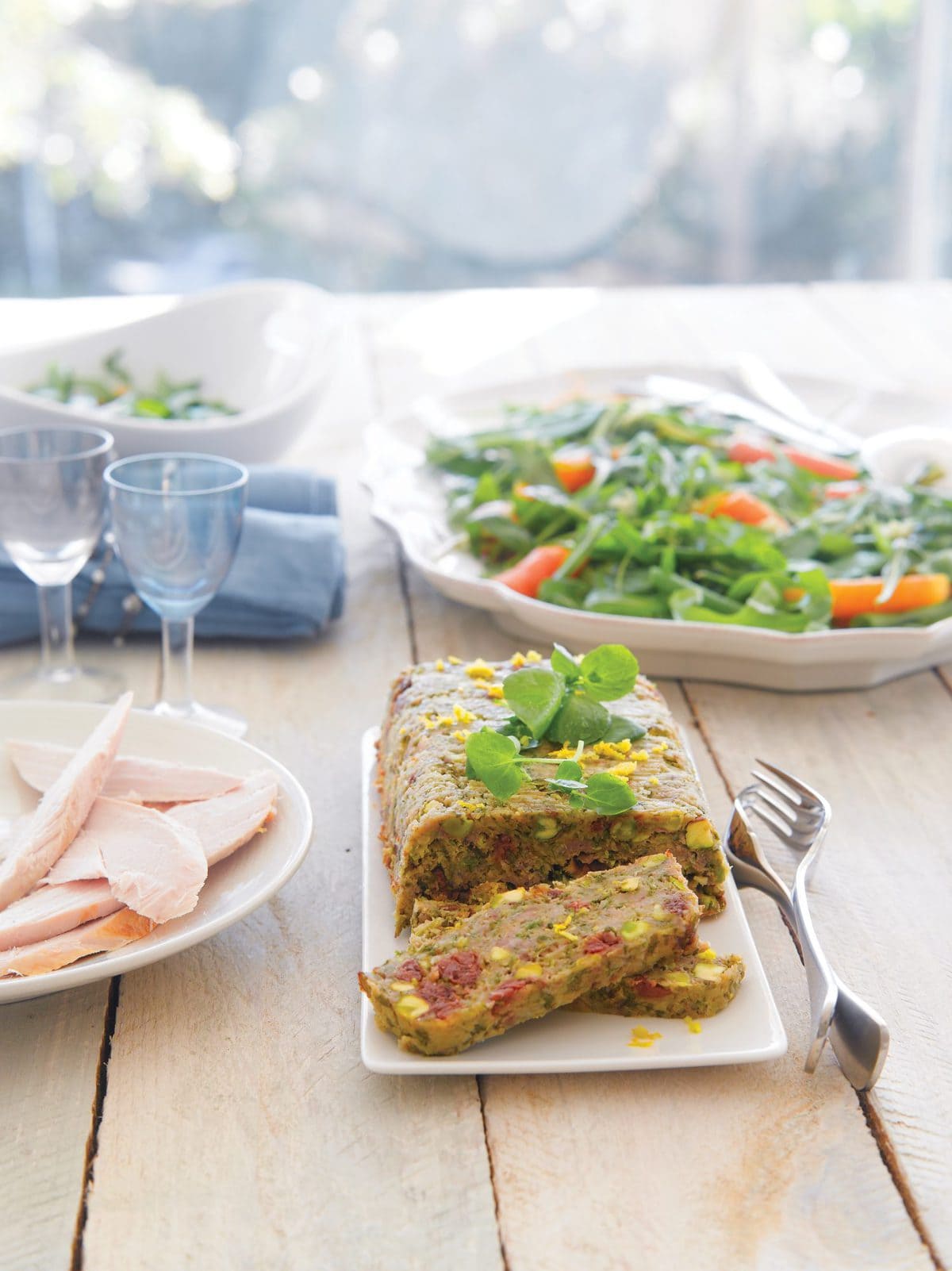 Herby apricot and nut stuffing