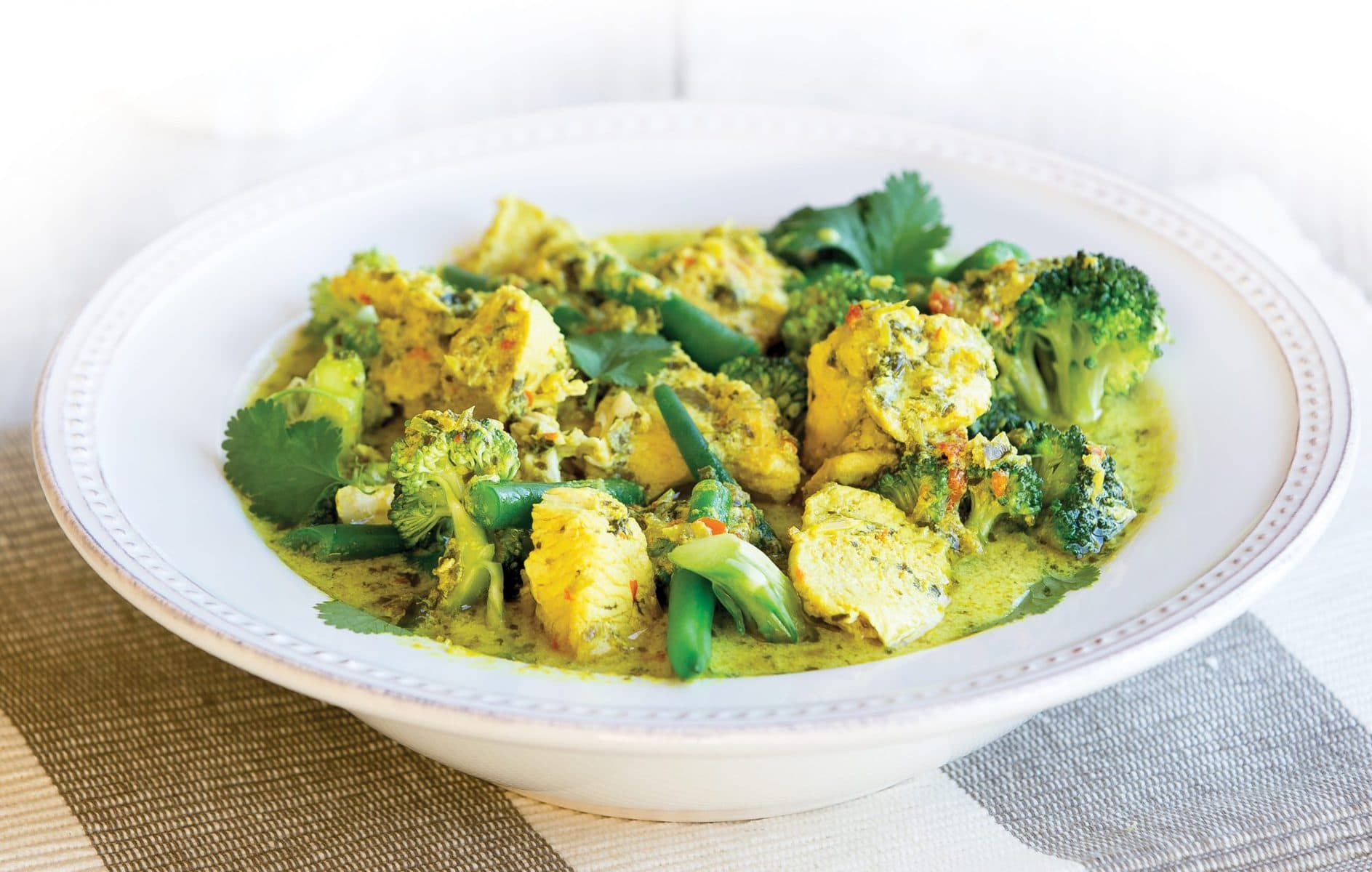 Low-FODMAP Thai-style chicken curry