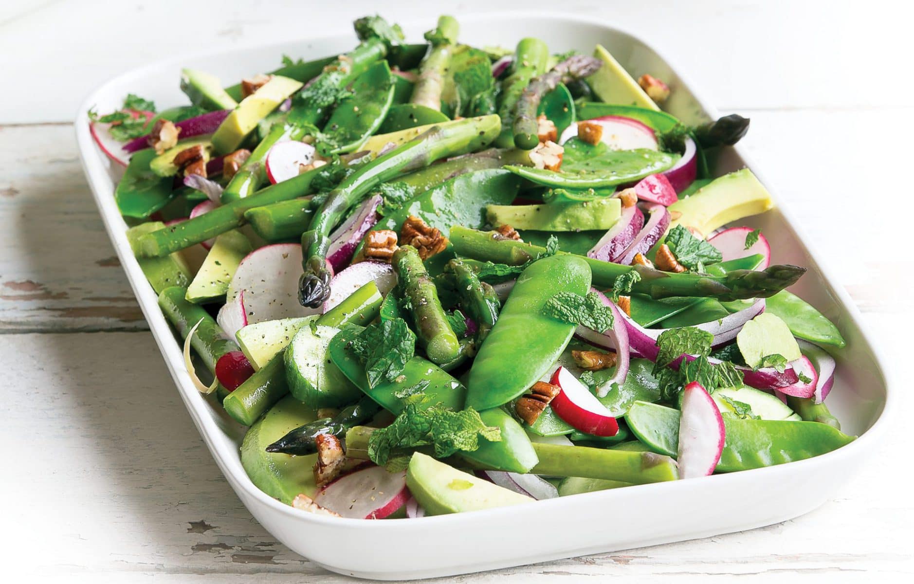 Pea, asparagus and avocado lemon salad