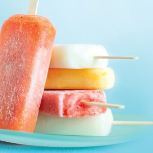 Peach and strawberry popsicles