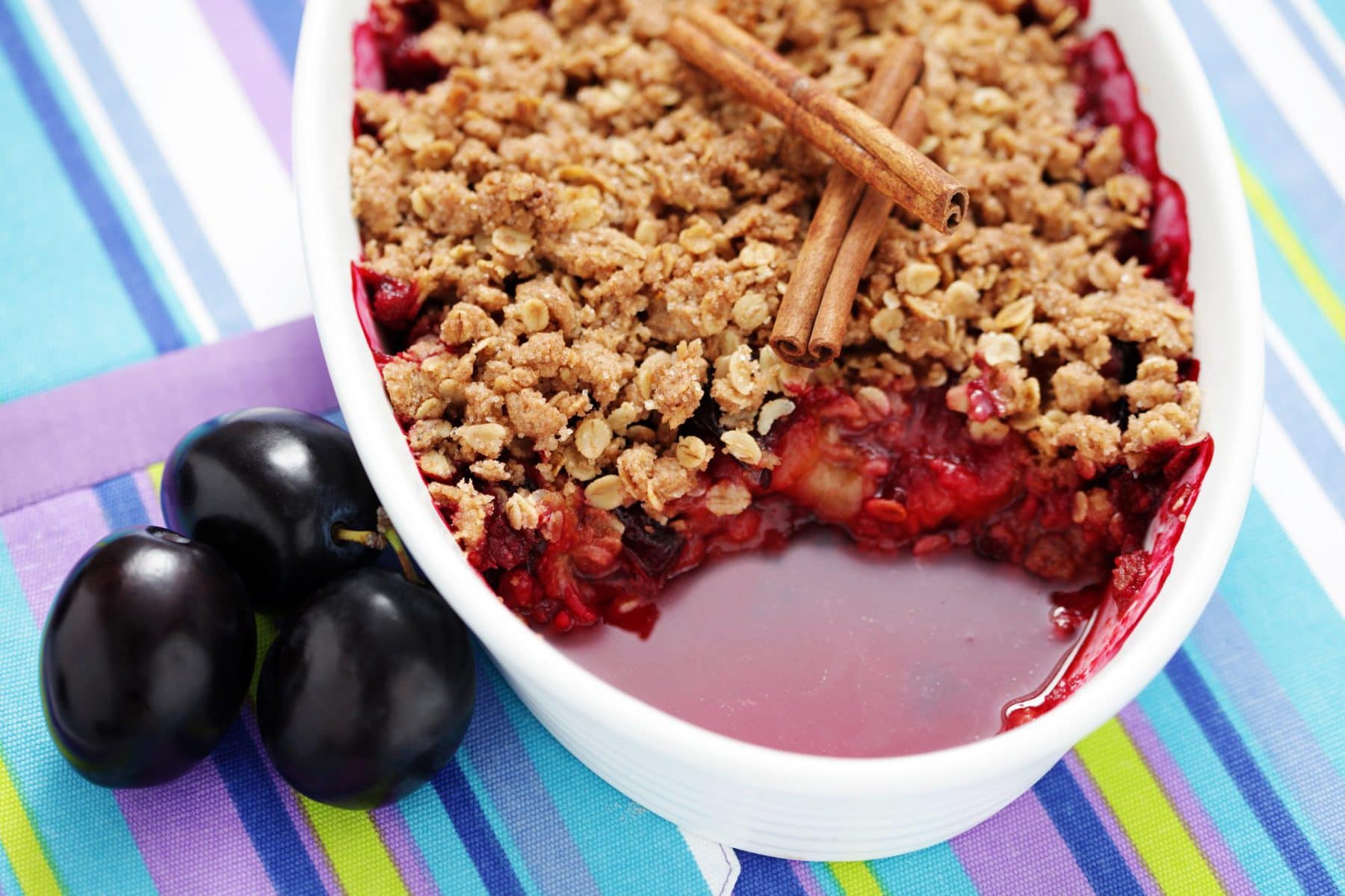 Plum crumble
