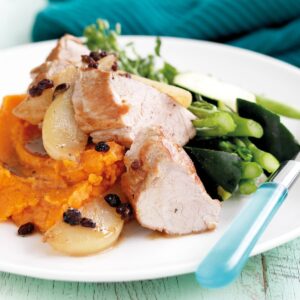 Pork fillet with pan-fried pears