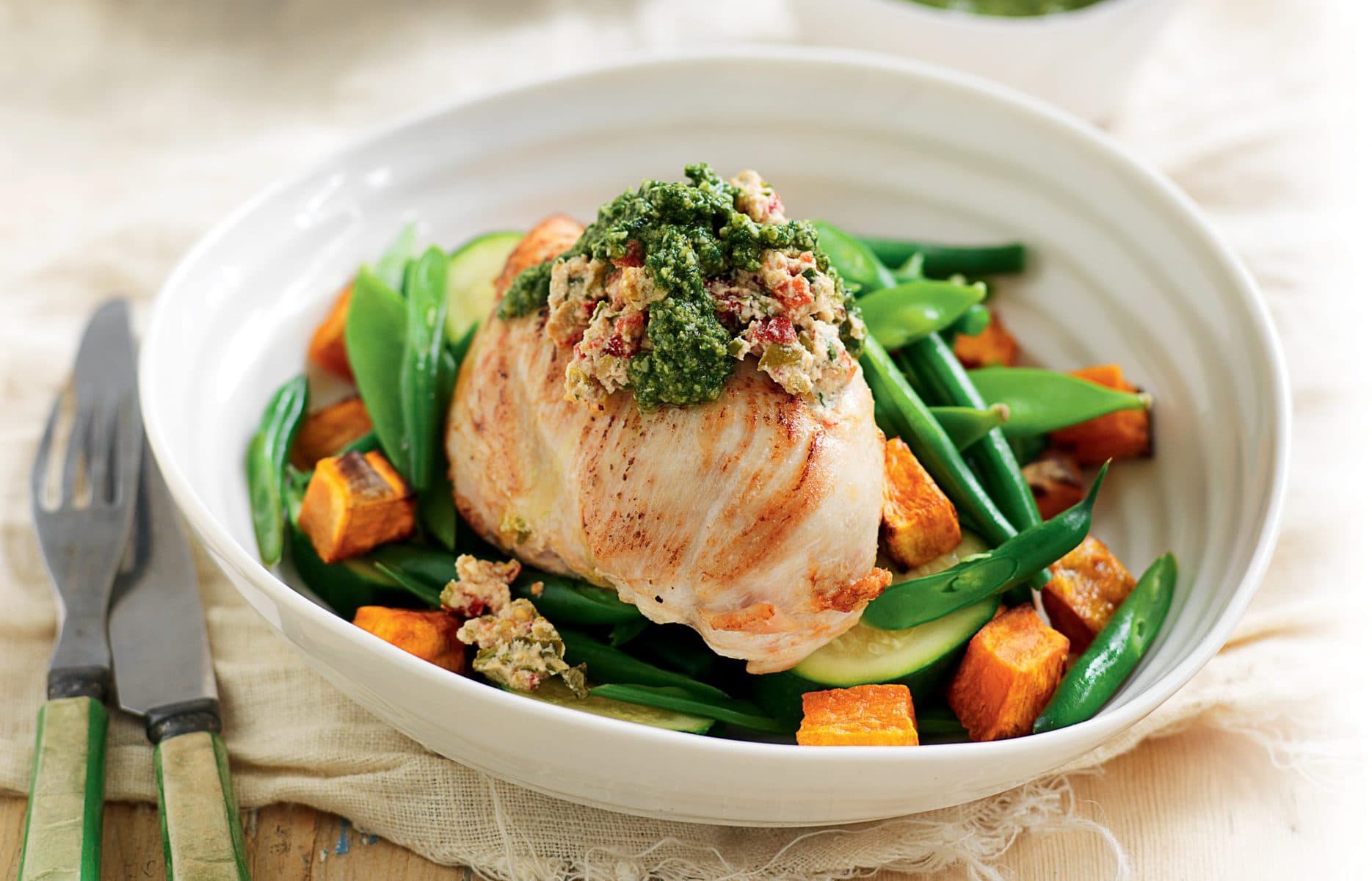 Ricotta and capsicum-stuffed chicken