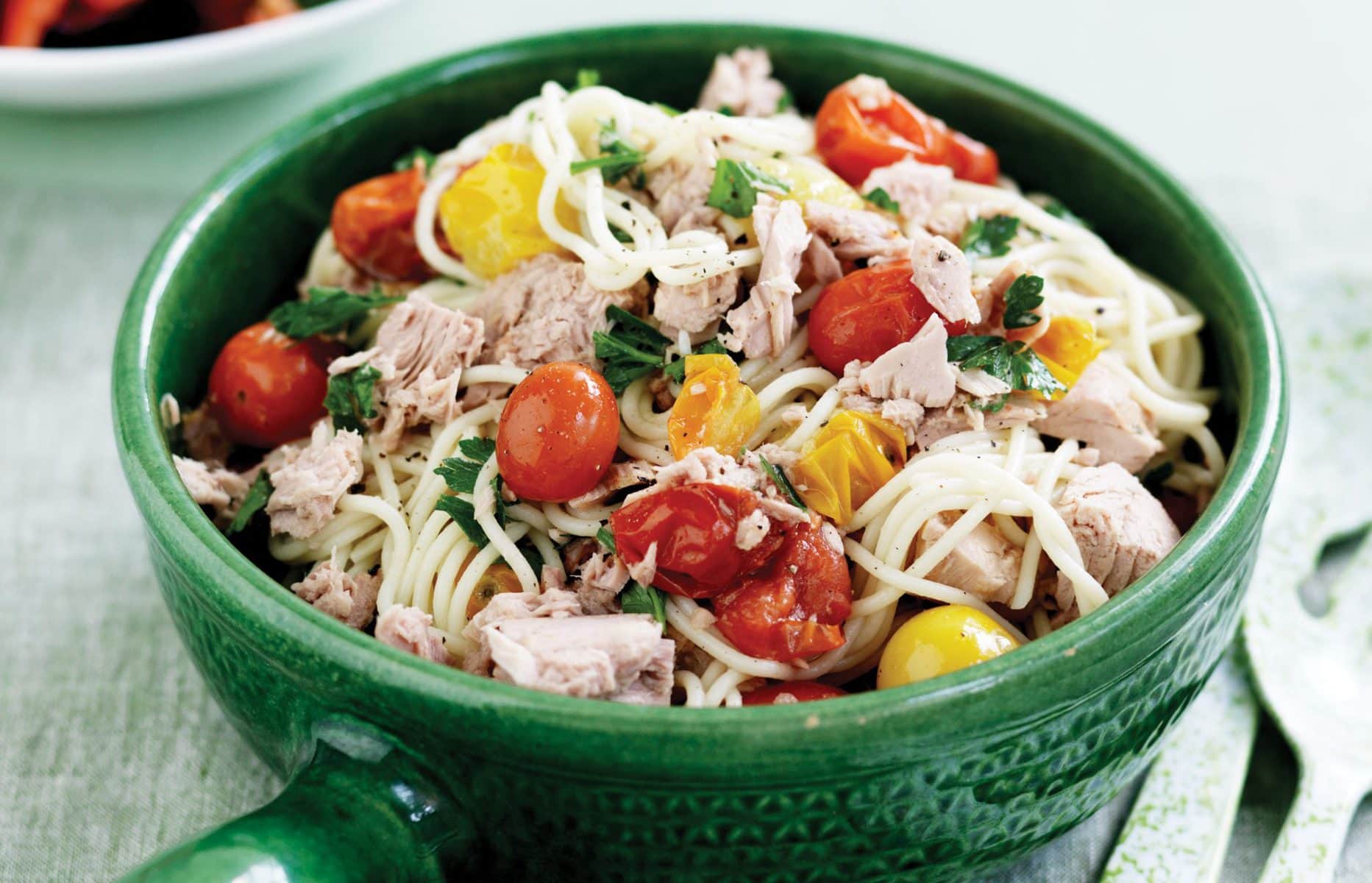 Roasted tomato and tuna spaghetti