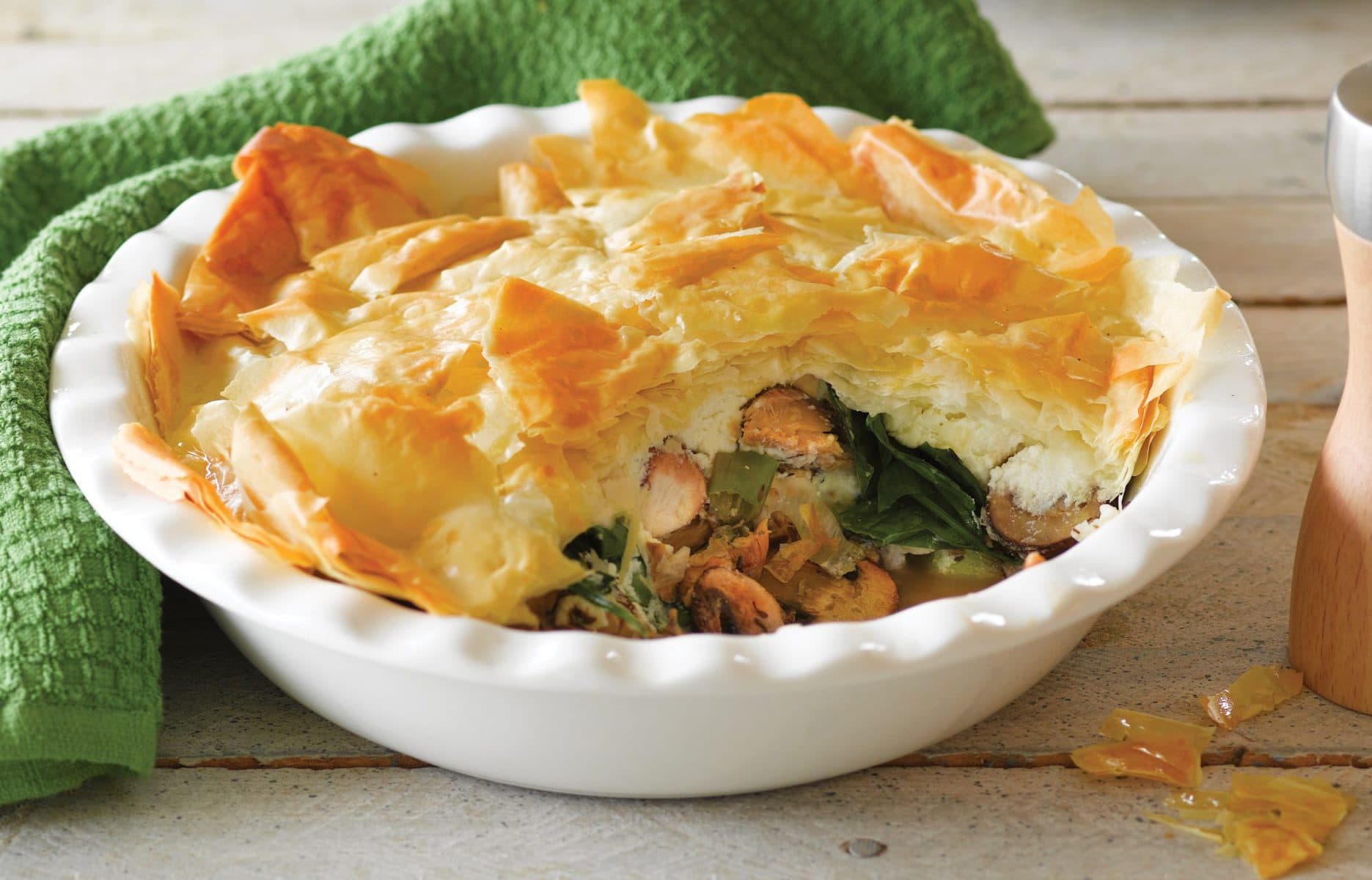 Salmon and mushroom scrunch pie