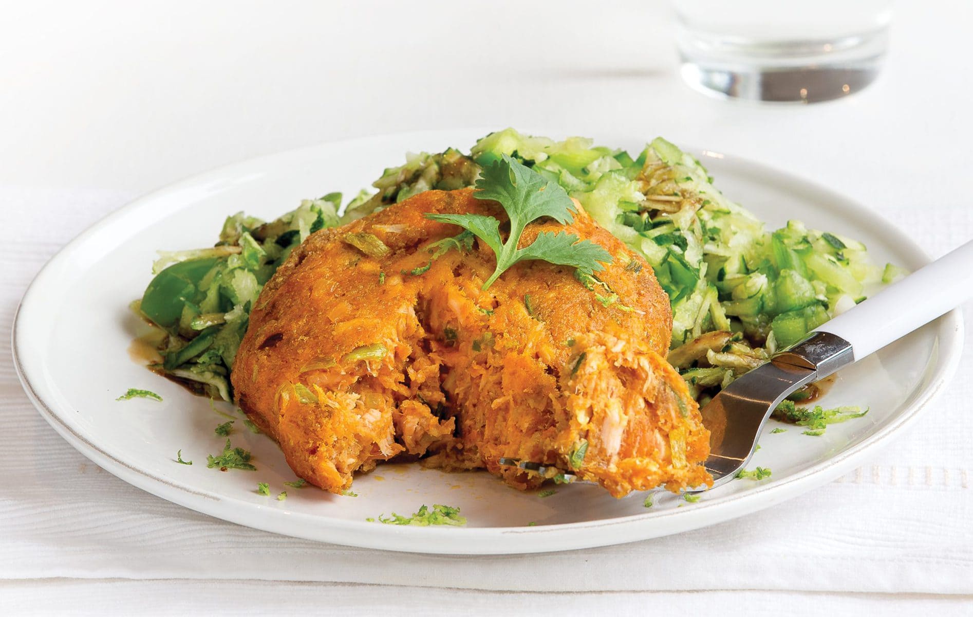 Salmon ginger cakes with green slaw