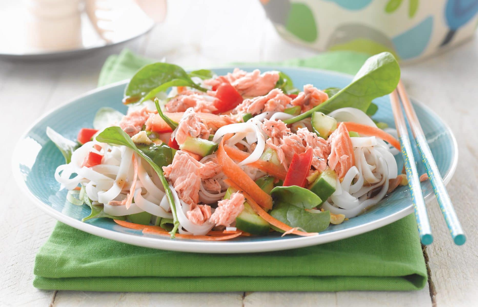Salmon noodle salad