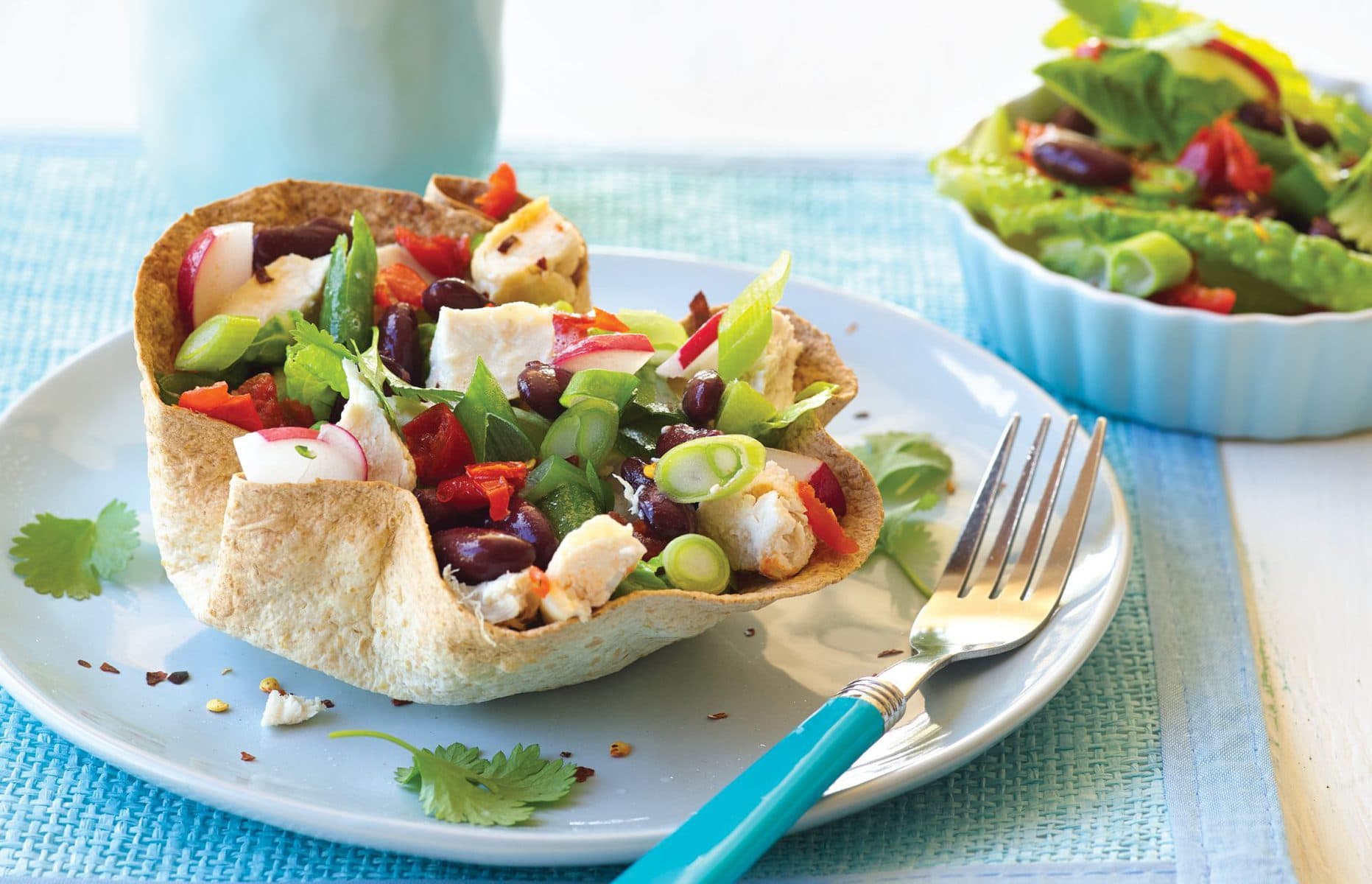 Spicy chicken salad bowl