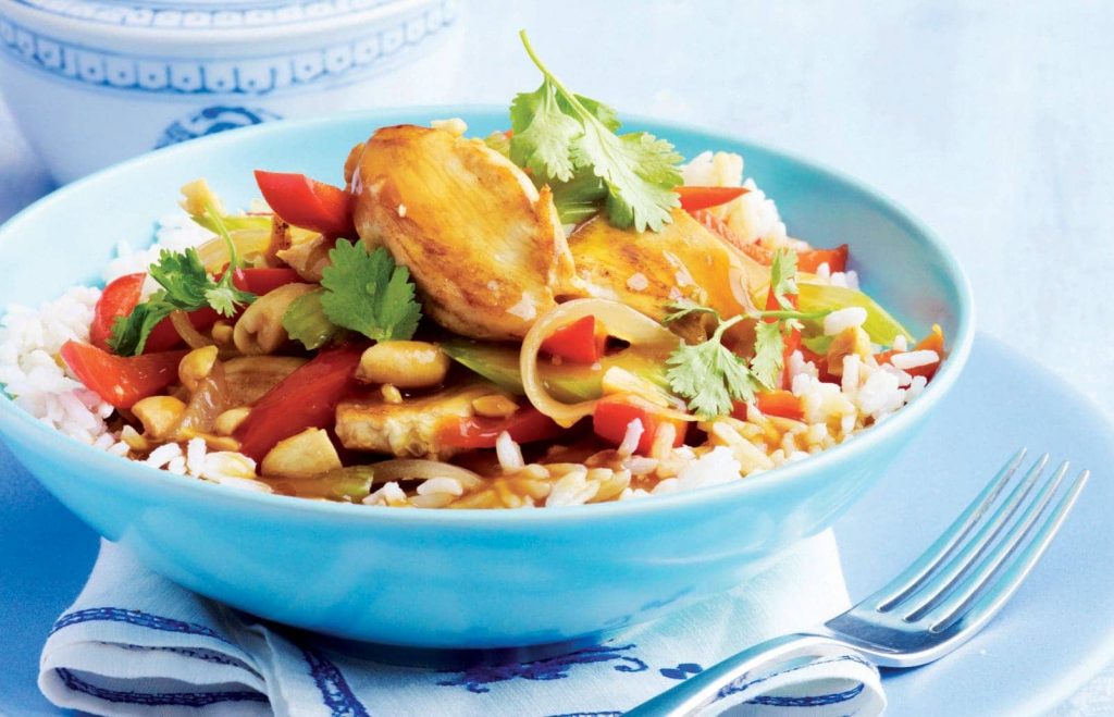 Tasty Chinese chicken with peanuts