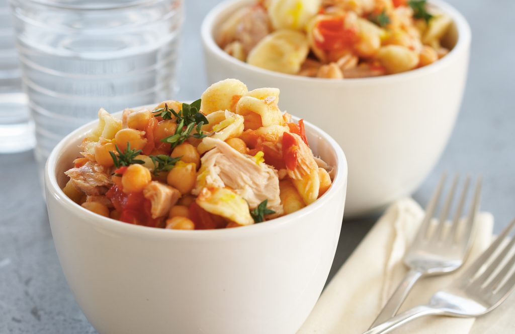 Tuna and chickpea pasta