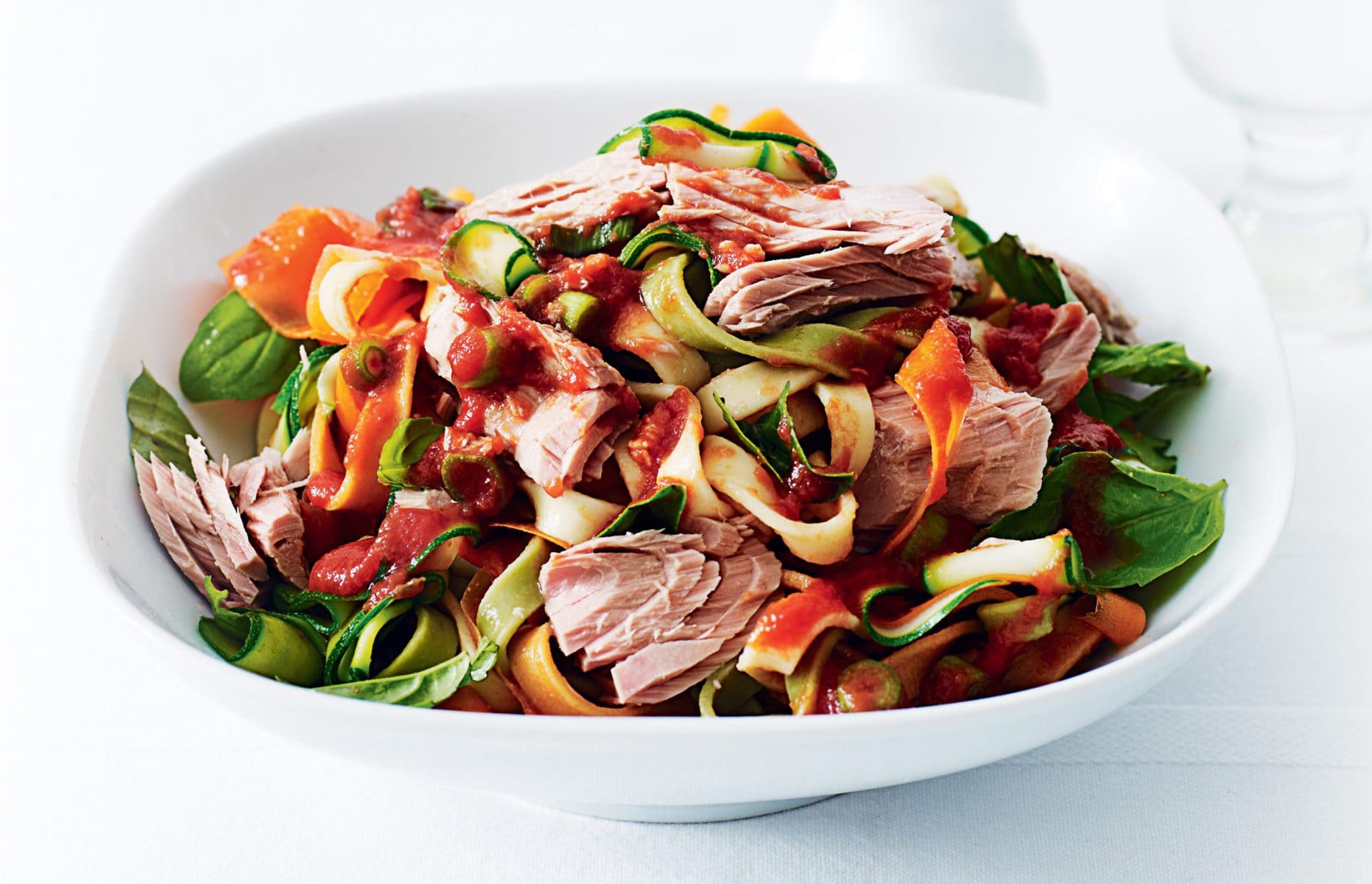 Tuna and vegetable fettuccine
