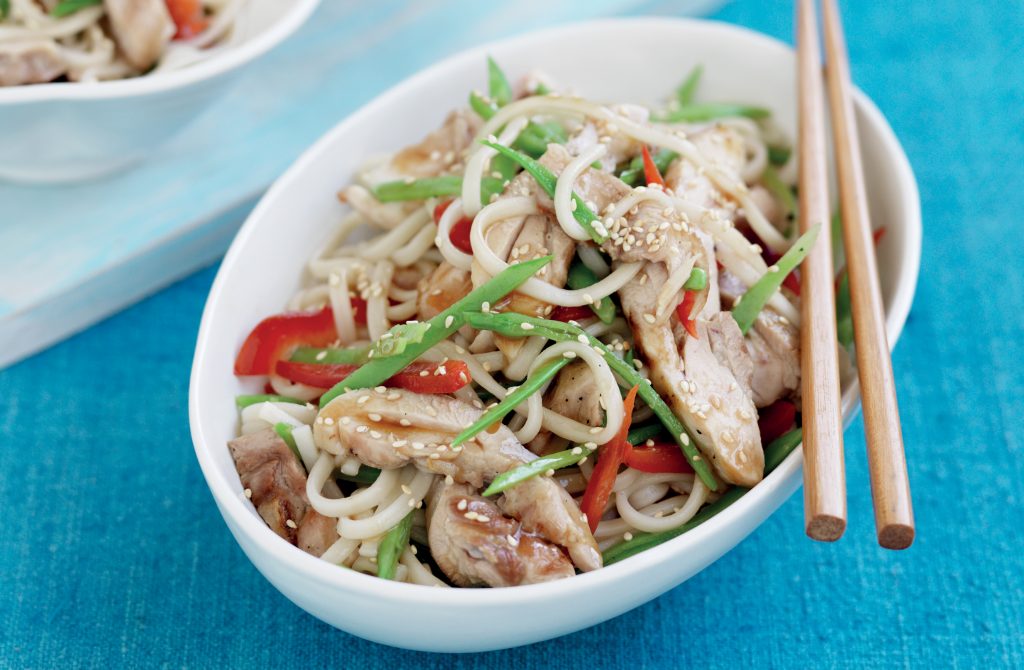Udon noodles with grilled Asian chicken and snow peas Udon noodles with grilled Asian chicken and snow peas