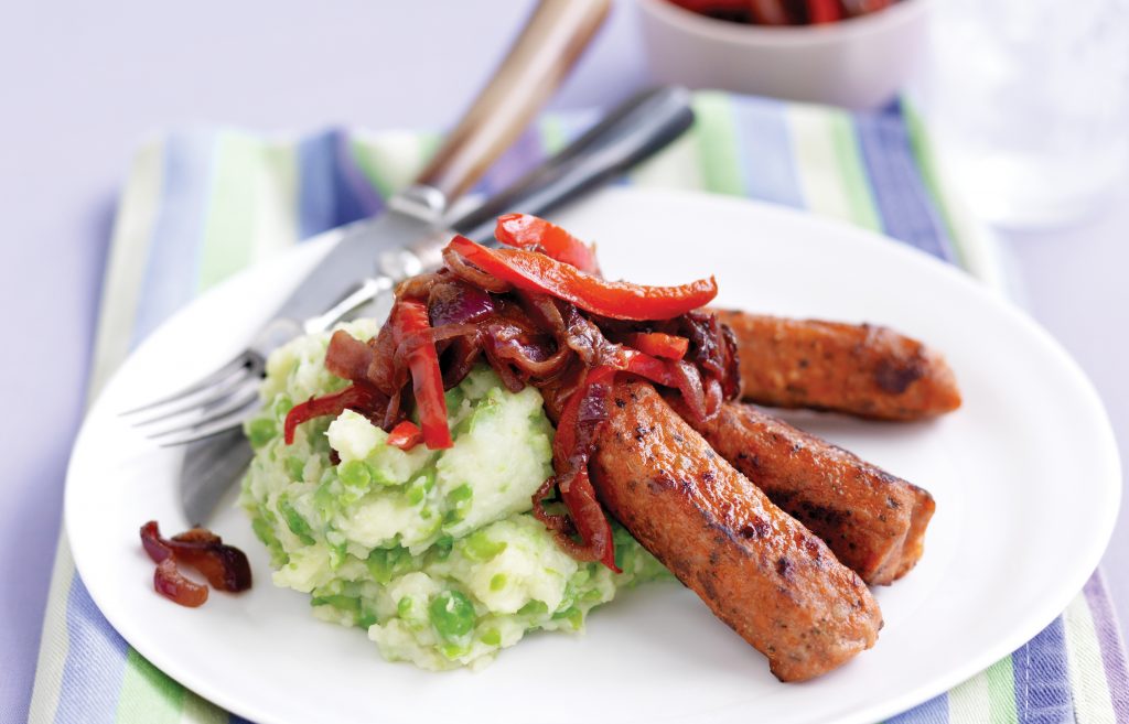 Vegetarian sausages with balsamic onions and pea mash Vegetarian sausages with balsamic onions and pea mash