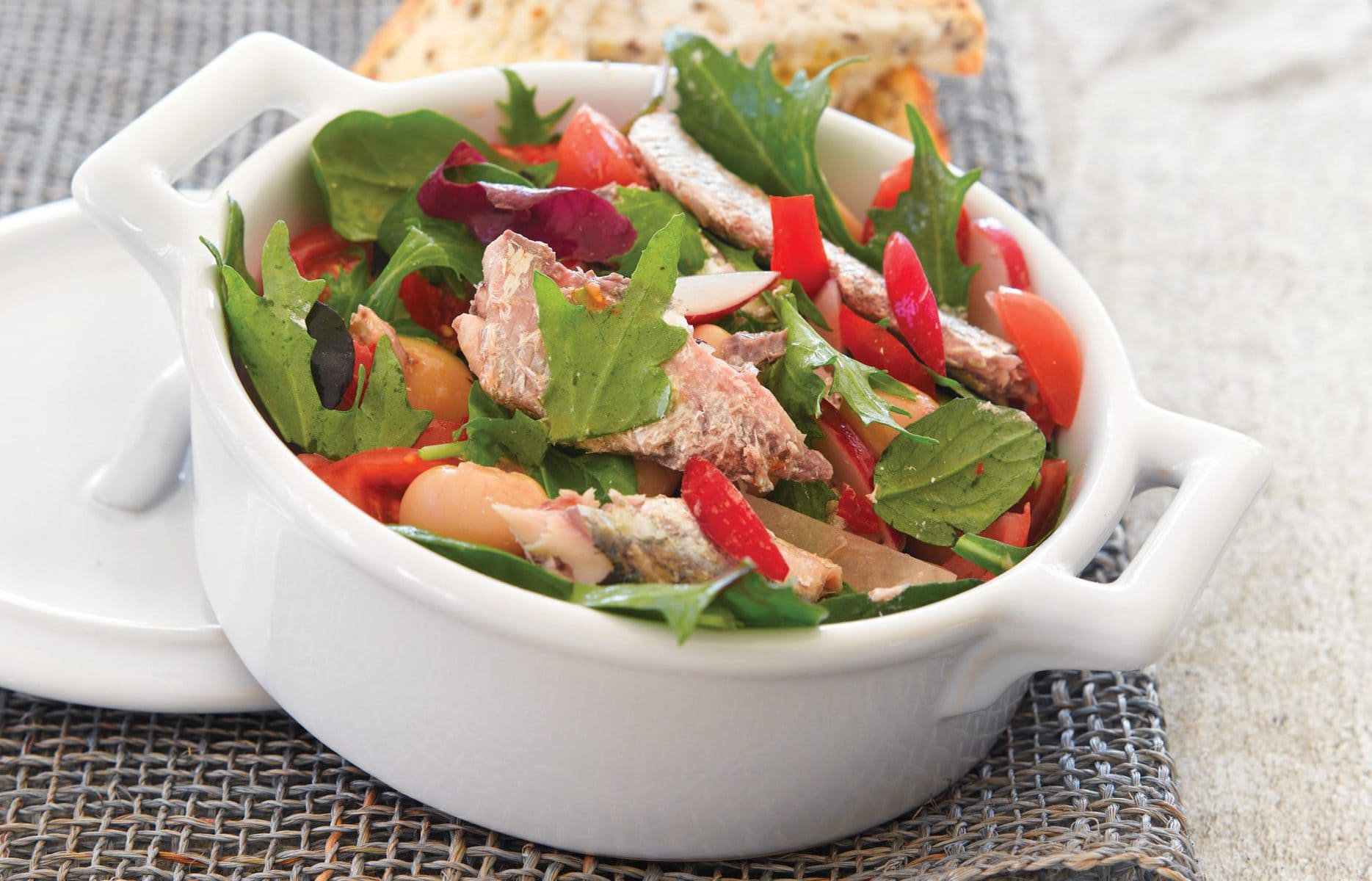 White bean salad with sardines
