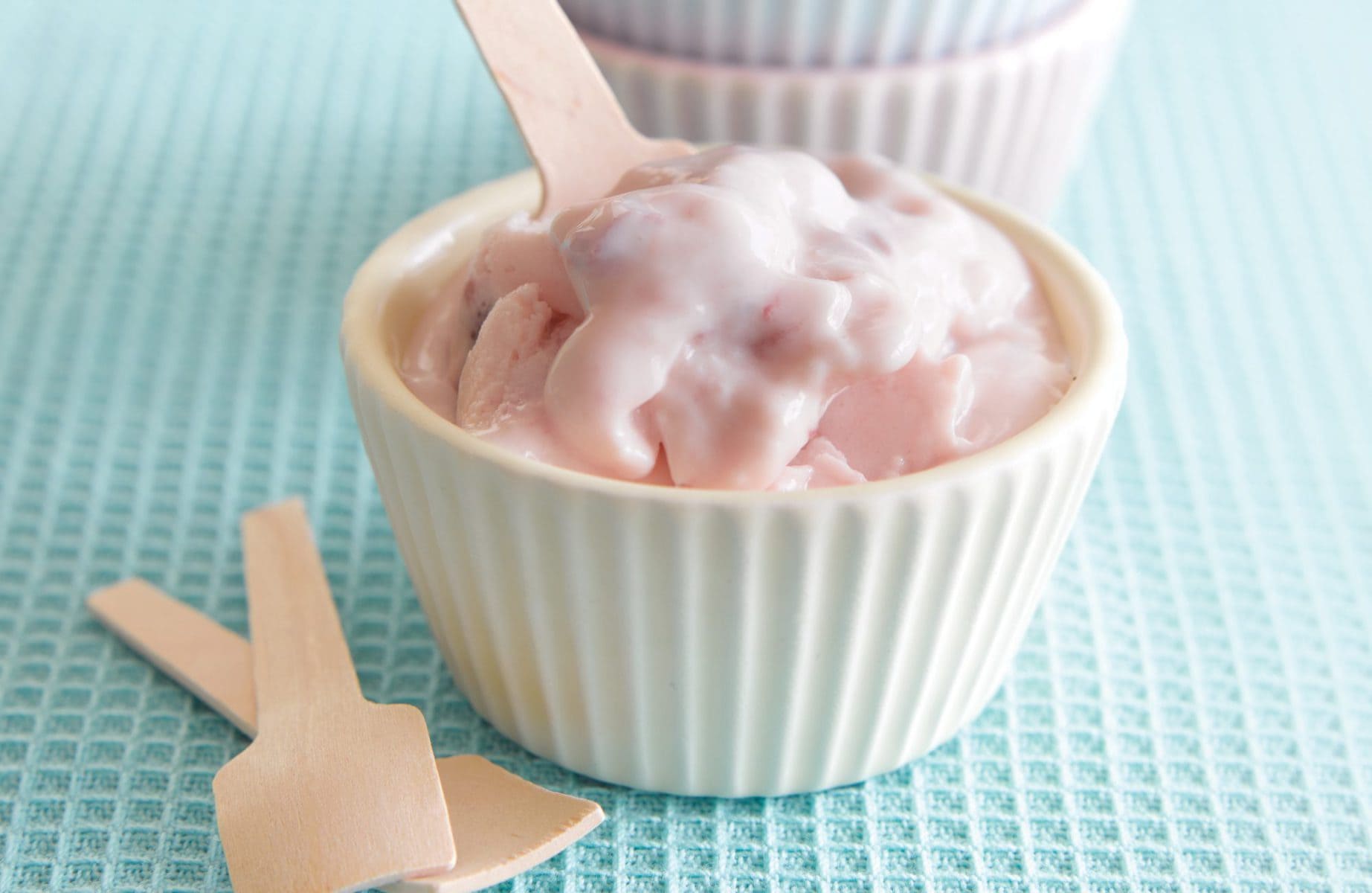 Yoghurt ice cream in a bag