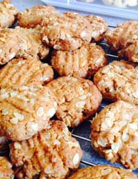 ANZAC biscuits – gluten-free!