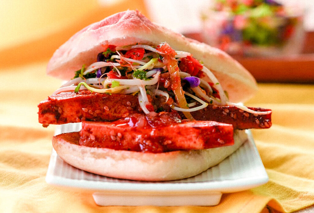 Marinated tofu burger Marinated tofu burger