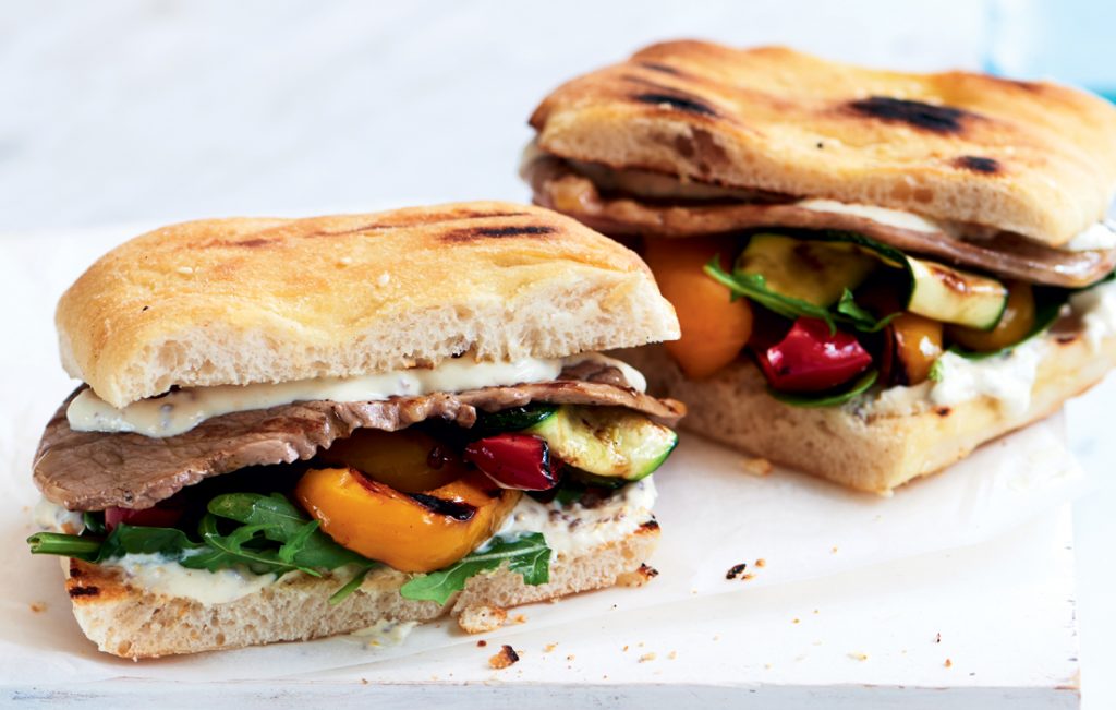 Steak sandwich with mustard yoghurt