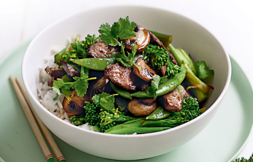 Stir-fried beef with mushrooms, peas and broccolini Stir-fried beef with mushrooms, peas and broccolini
