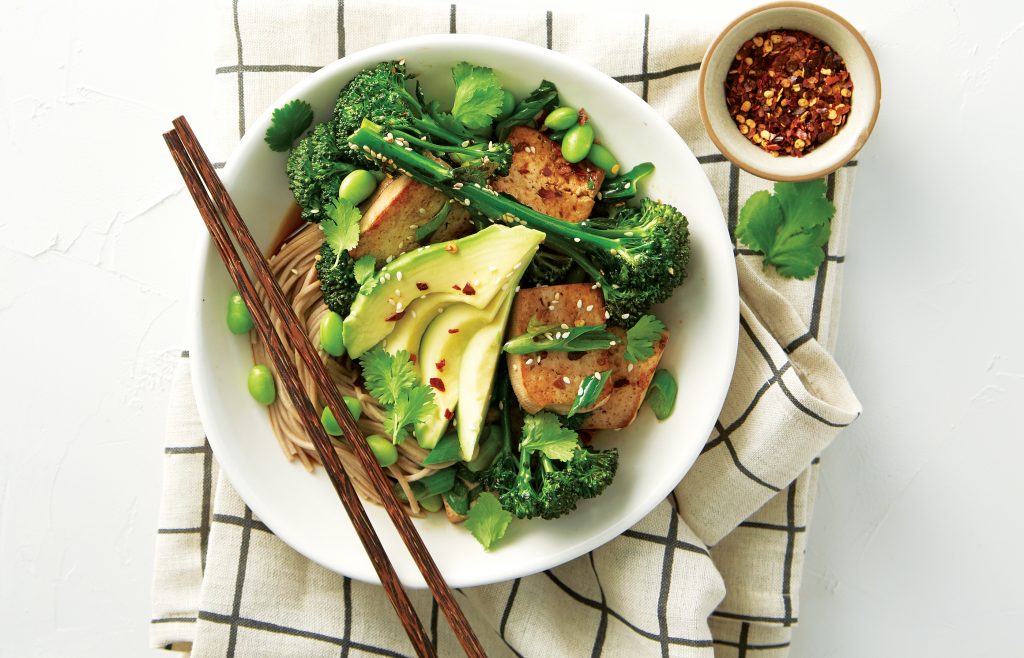 Teriyaki tofu with soba and greens Teriyaki tofu with soba and greens