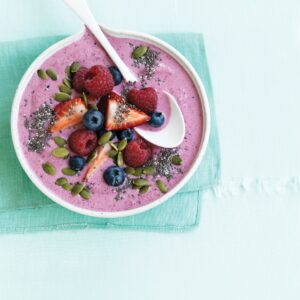 Very berry smoothie bowl