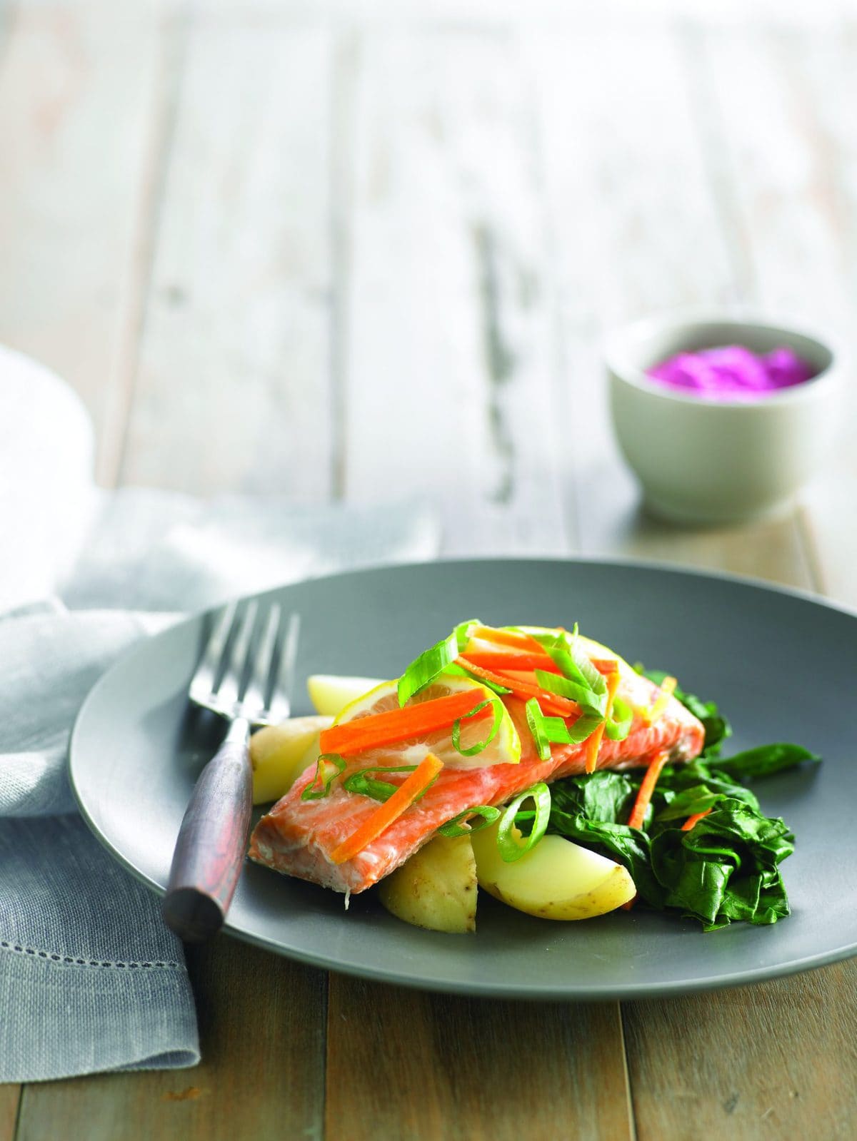Baked salmon with beetroot tzatziki