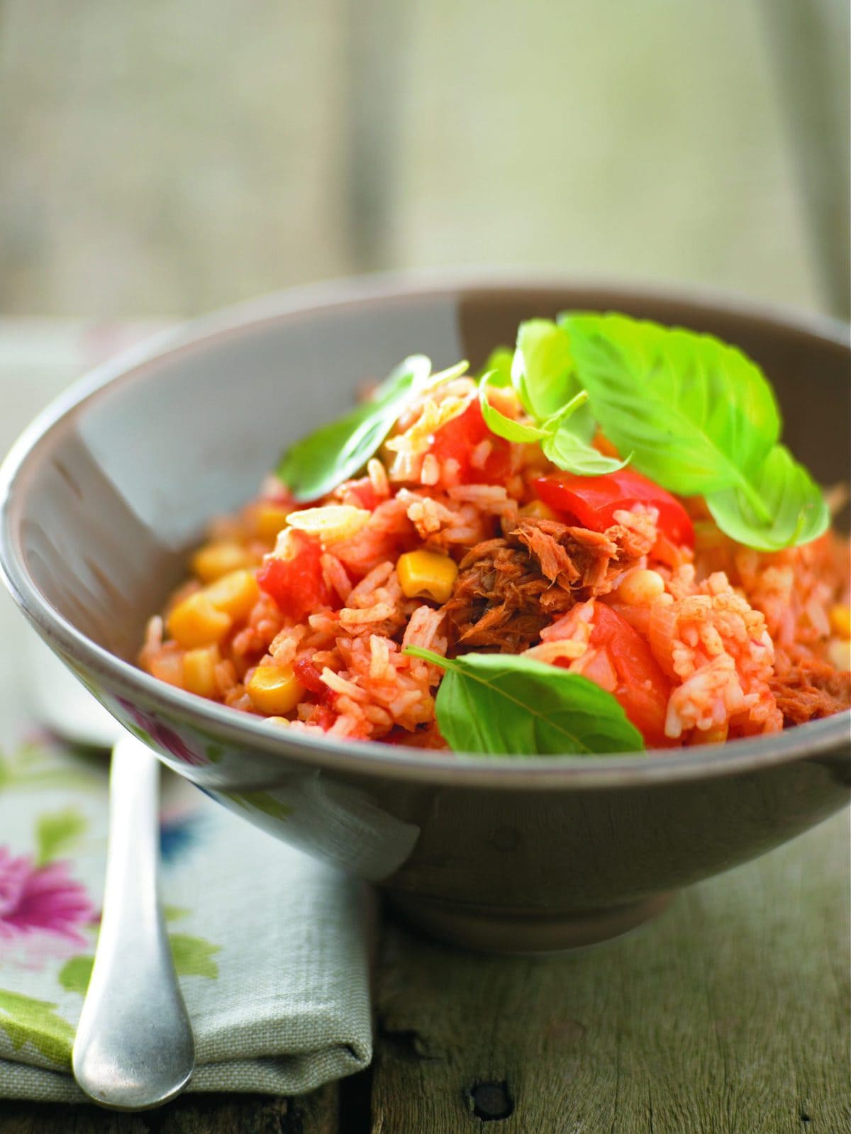 Baked tomato rice with tuna