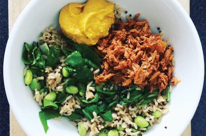 Bean, tuna and hummus bowl