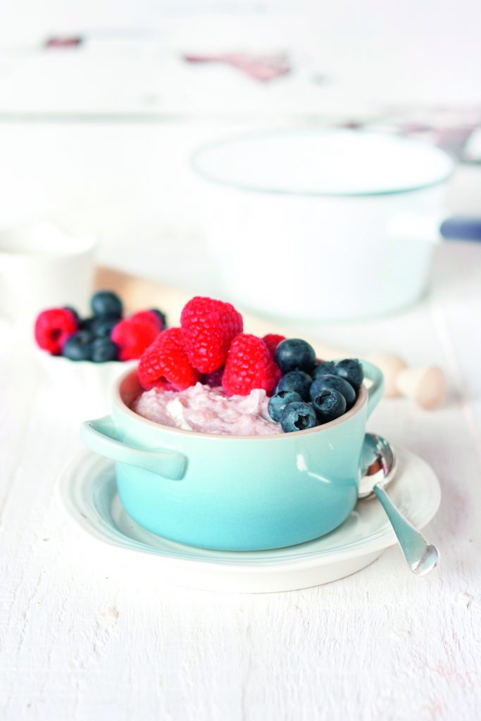 Berry yoghurt oats Berry yoghurt oats