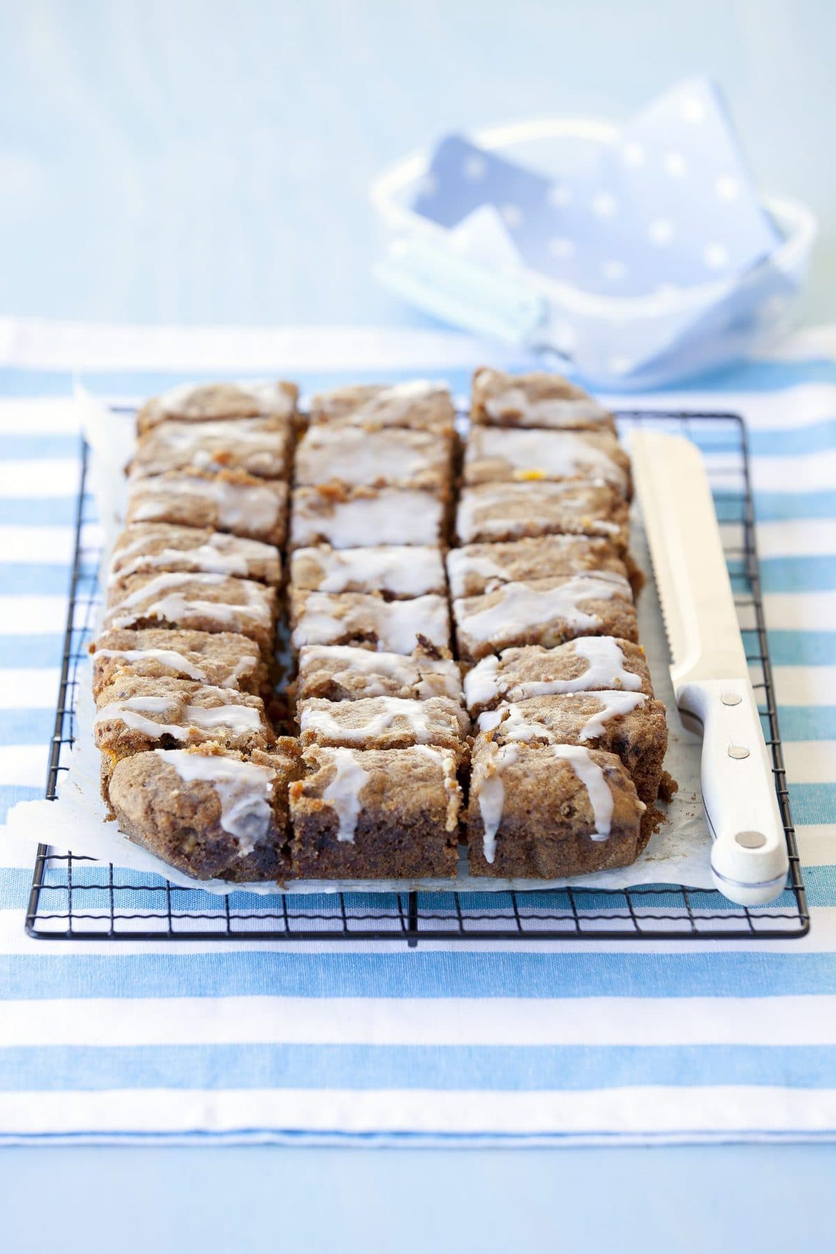 Carrot fruity slice