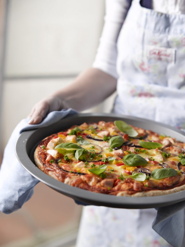 Chicken and capsicum pizza Chicken and capsicum pizza