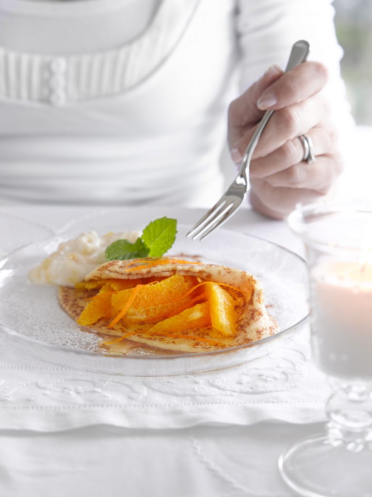 Citrus fruit-filled pancakes
