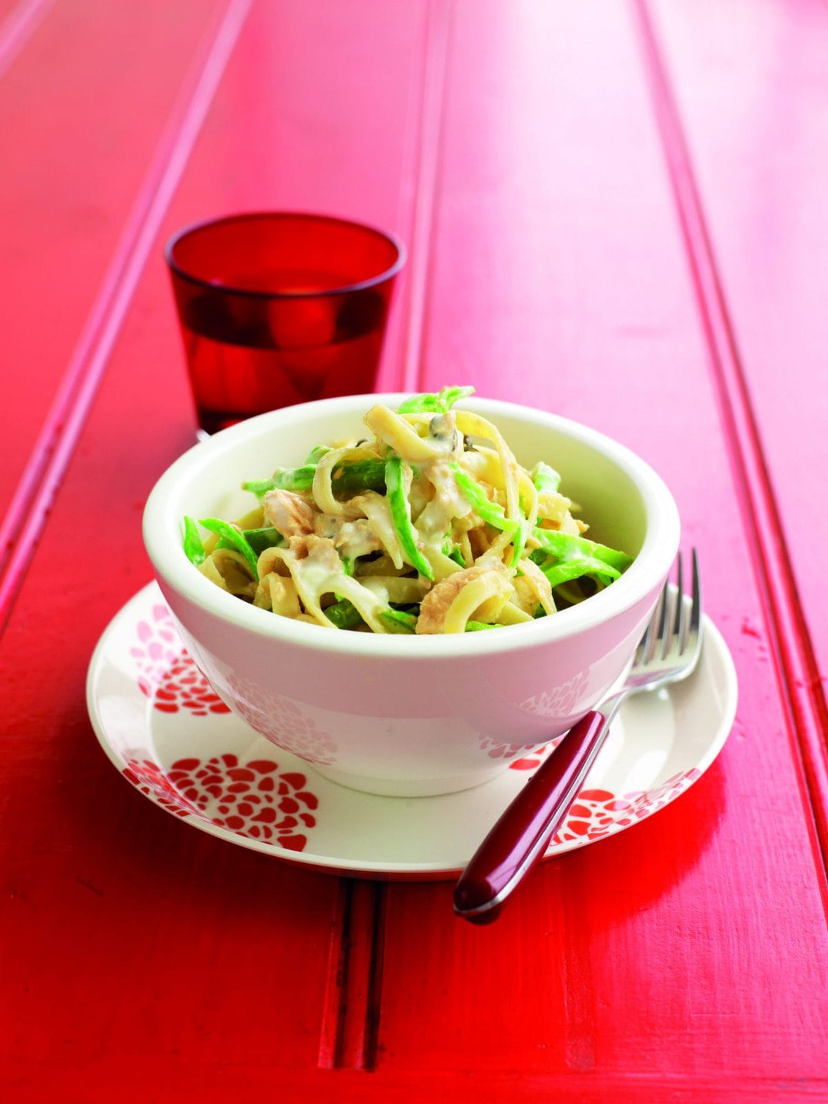 Creamy salmon pasta