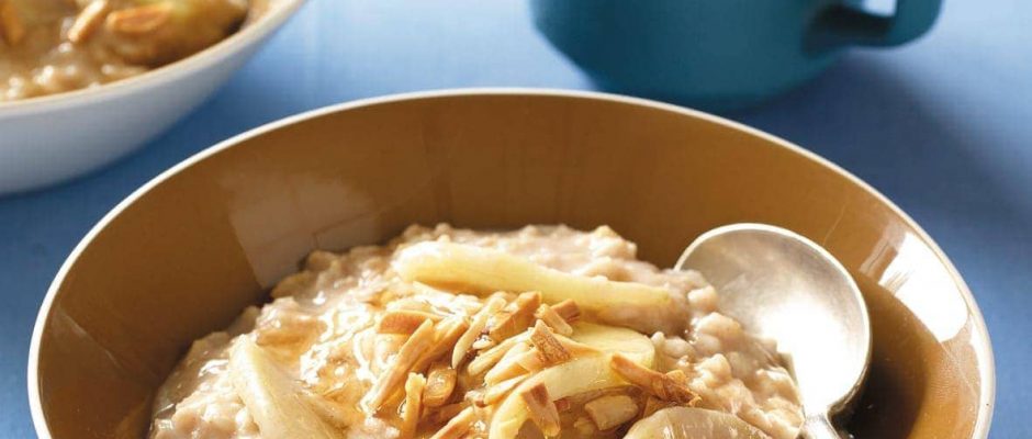 Divine apple and spice porridge