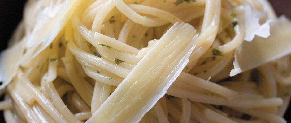 Dreamy creamy pasta with pesto
