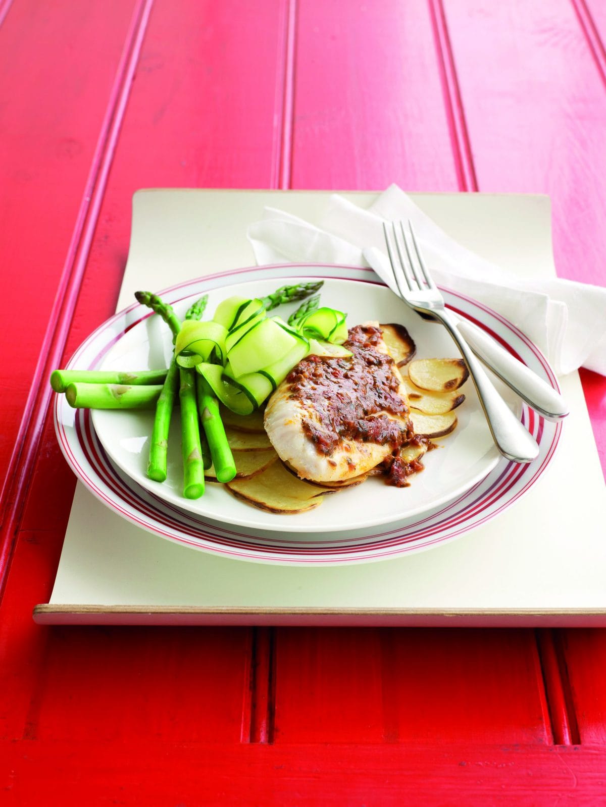 Fish fillet with crispy potato scallops