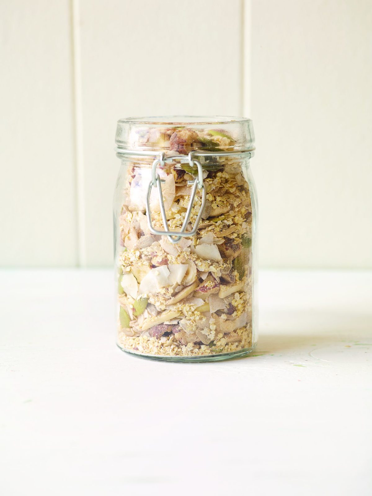 Fruit-free muesli