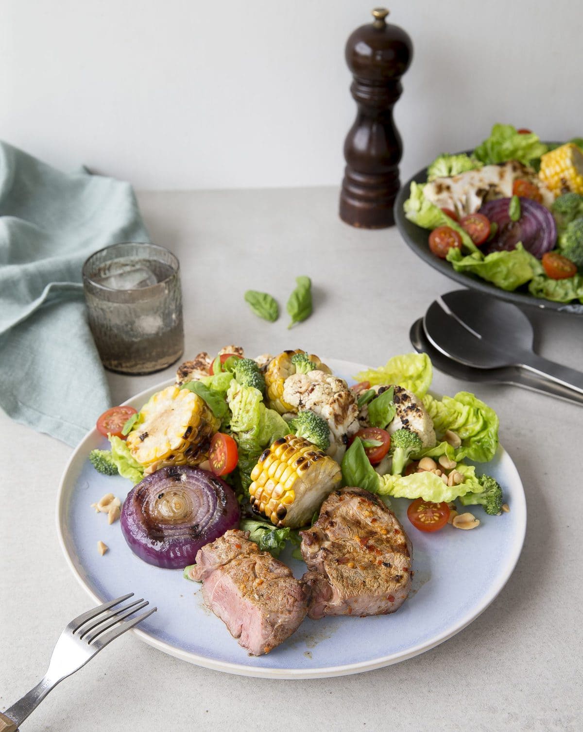 Grilled lamb salad