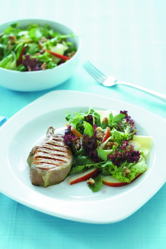 Grilled pork with pear and cheddar salad Grilled pork with pear and cheddar salad