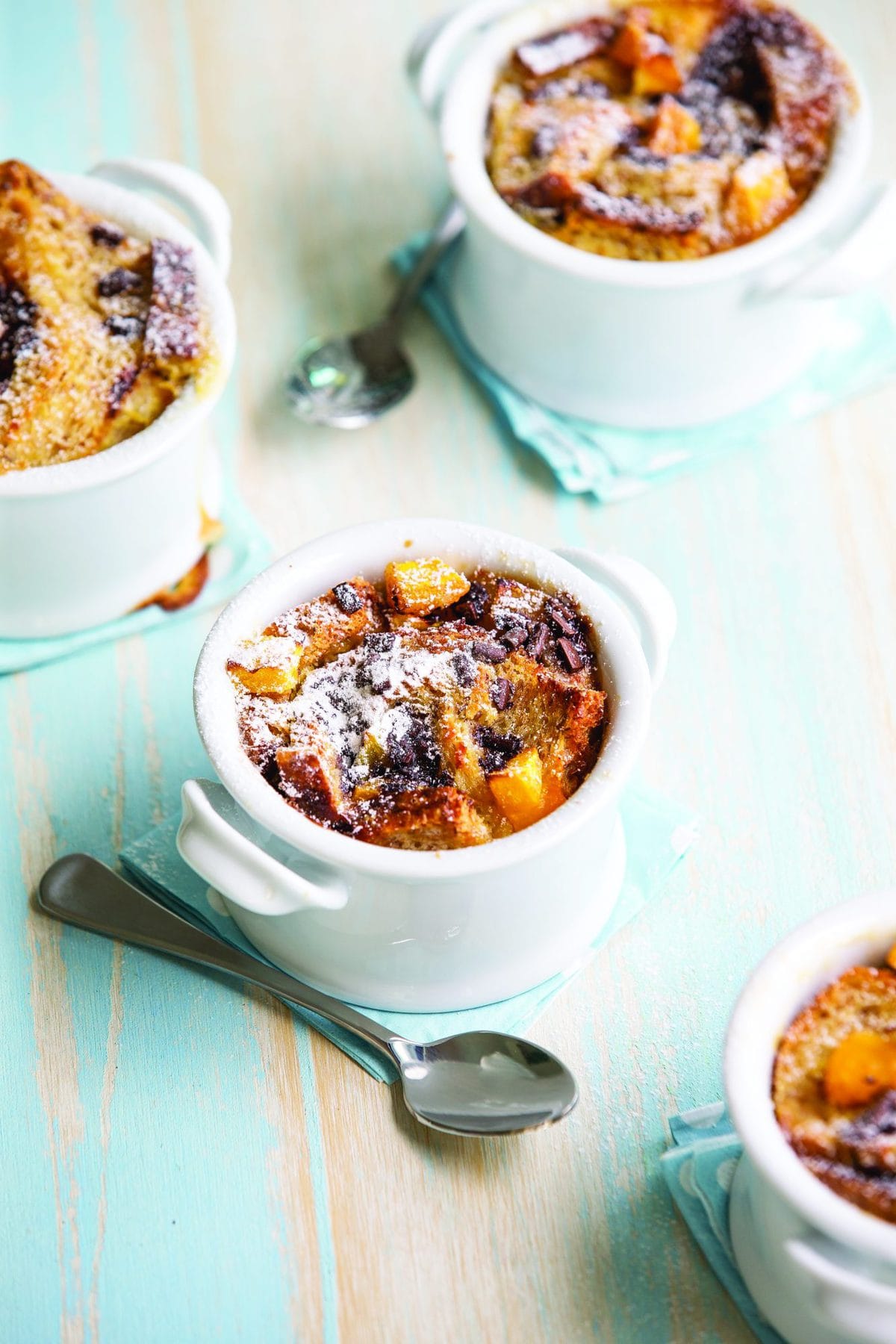 Mango bread puddings